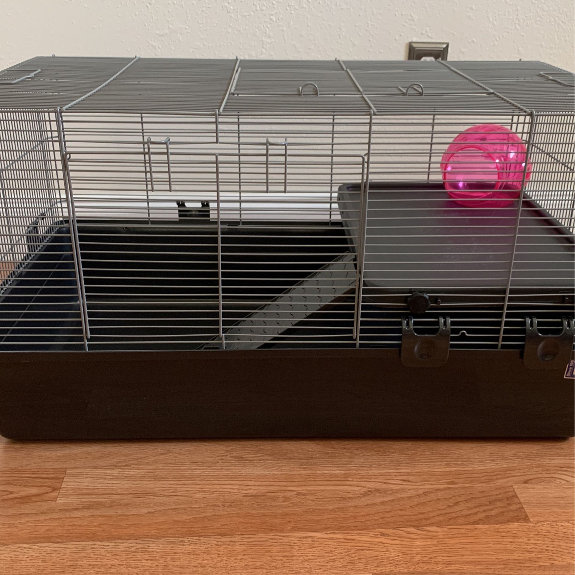 Prevue Brand Pet Cage Hamster Cage