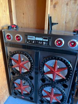 $225 or best offer Bluetooth / karaoke Party Speakers 12 in subs