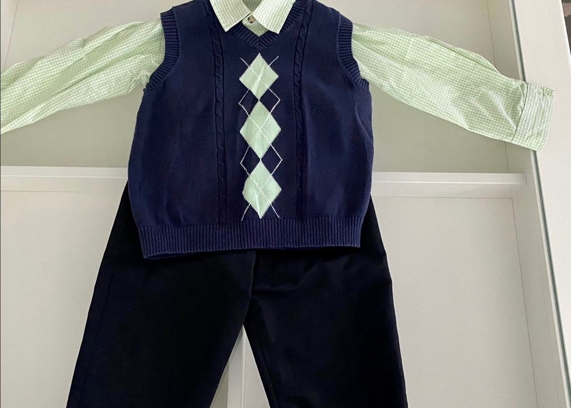 Boys Size 4T Sweater Vest Suit