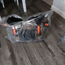 Insulated Cooler Bag/ (ICE Chest)