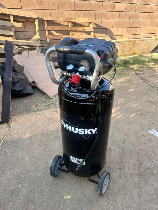 Husky
20 Gal. 200 PSI Oil Free Portable Vertical Electric Air Compressor