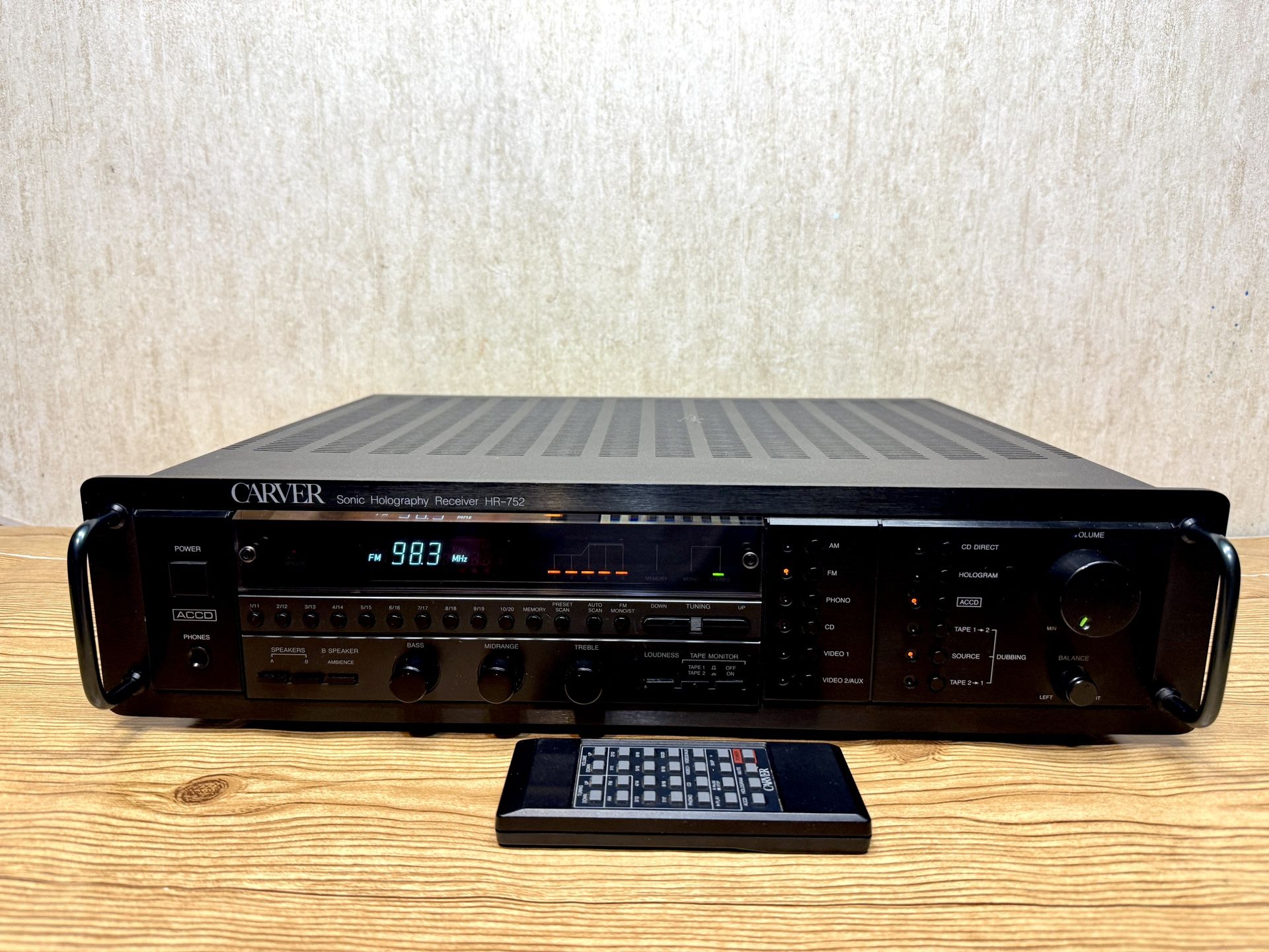 Carver HR-752 Sonic Holography Stereo Receiver w/ Original Remote
