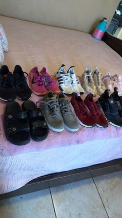 Shoes size 9 woman