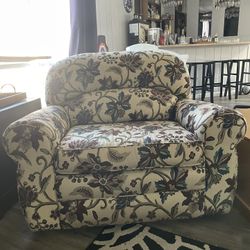 Oversized recliner 
