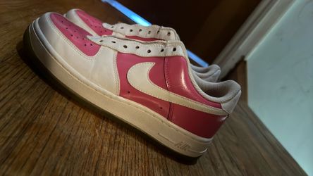 Nike Air Force 1 love edition