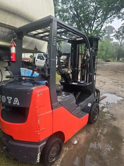 Toyota forklift 5,000 pound