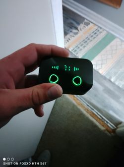 Bluetooth wireless earbuds