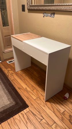 Vanity/desk