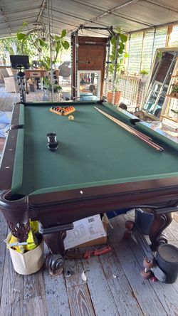 Pool table