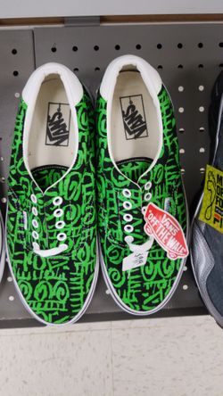 Classic shoes. VANS/ CONVERSE /Etc.