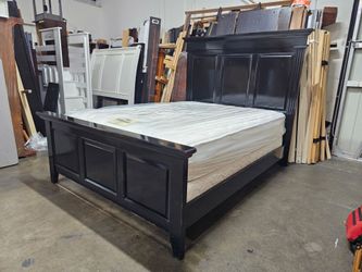 Queen Black Wood Panel Bed Frame with Headboard