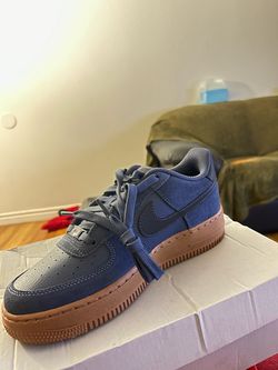 Nike Air Force’s 1 LV8 2