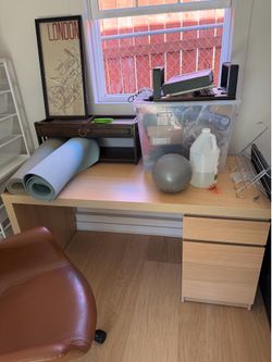 IKEA MALM DESK OAK