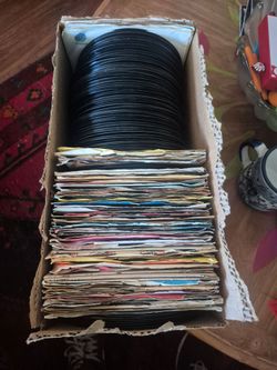 Batch 2 .Two hundred  45s late 50s 1960s & à few early 70s from panorama city
Do-wop, ballads , pop.