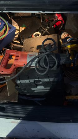 Milwaukee 15 Amp Saw And Really Really Good Shape