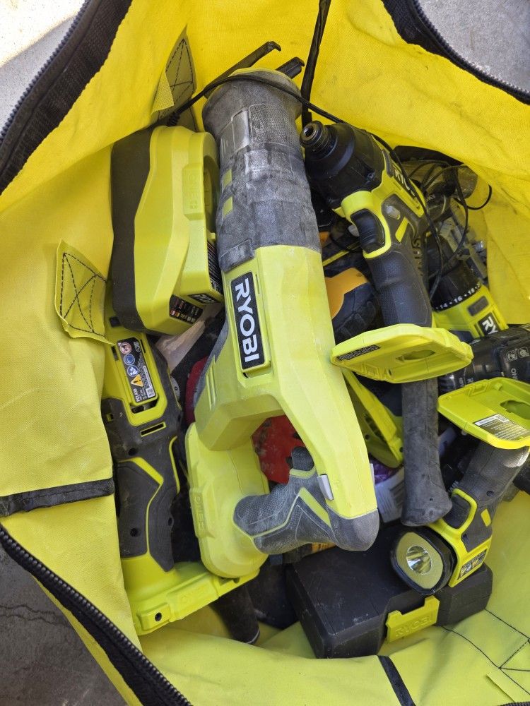 Ryobi Tool Set