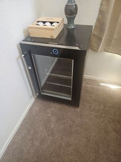 Wine beverage cooler