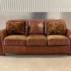 Sofa King Comfortable Brown Leather Sofa Couch For Sale! Free Local Delivery 🚚  