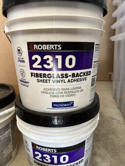 Roberts 4 Gal Sheet Vinyl Floor Adhesive Beige