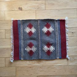Vintage Hand-Woven Mexican Wool Mat, Wall Hanging. Zapotec Traditions. 22"x16".
