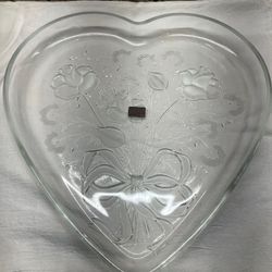  Beautiful Mikasa Crystal 12 1/2” Heart Serving Tray