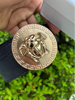 Versace belt for sale 150$ willing to negotiate