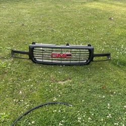 1999 GMC Sierra Grill