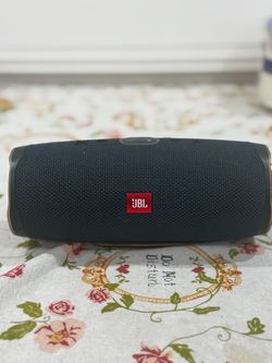 JBL CHARGE 4