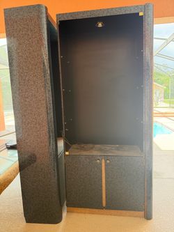 Media Tower / Display Case / Wall Unit