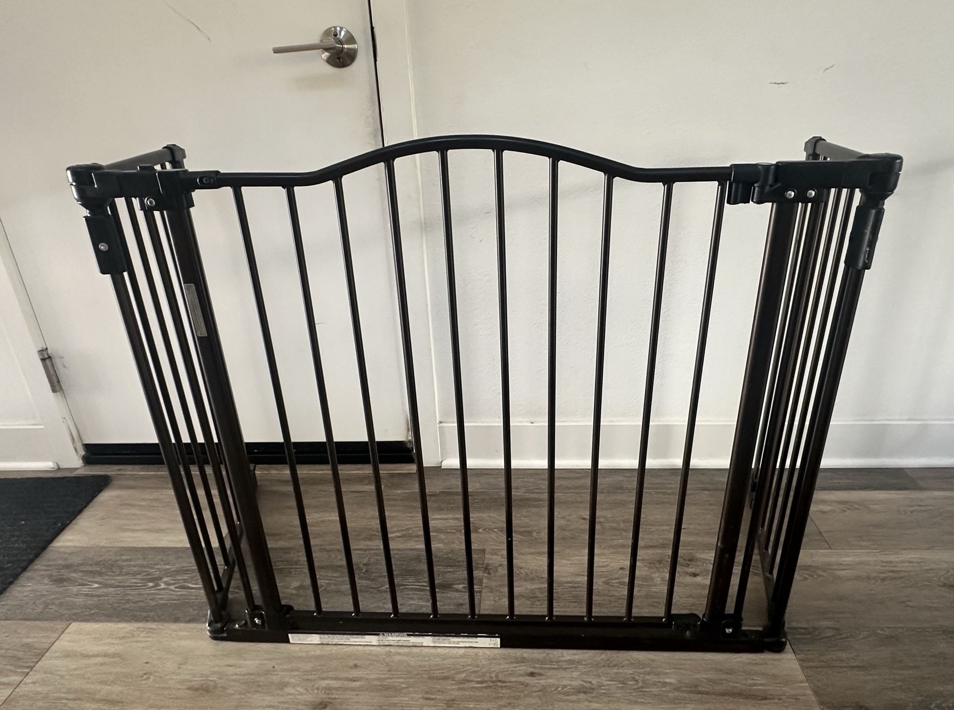 Toddleroo by North States Arched Metal Gate (Needs Tension Bolts)