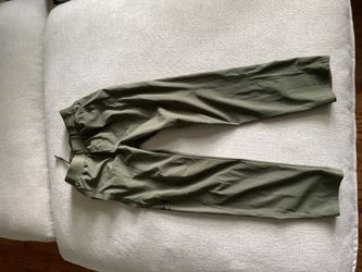 Under armor sweat pants youth Large