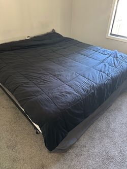 King Bed Set. Metal boxspring and metal frame