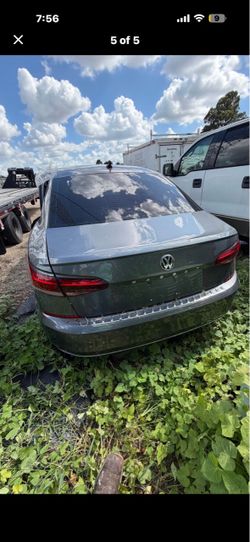 20- 22 Vw passat rear trunk