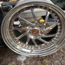 3 piece Gmr wheels 5x114.3