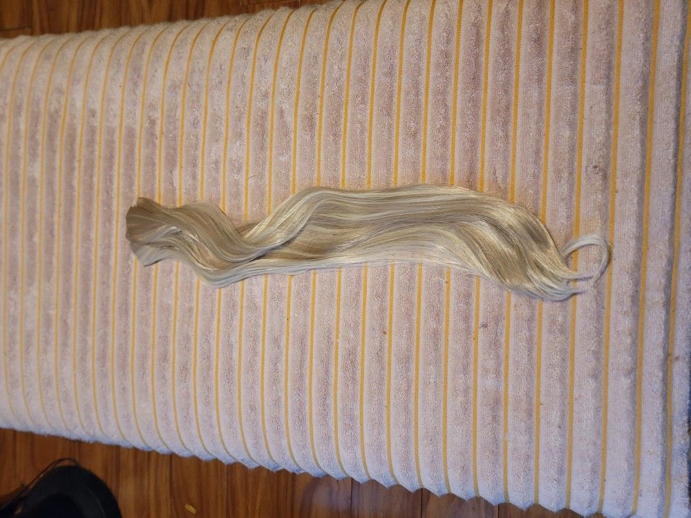 Blonde Mixed Straight Clip In Extension