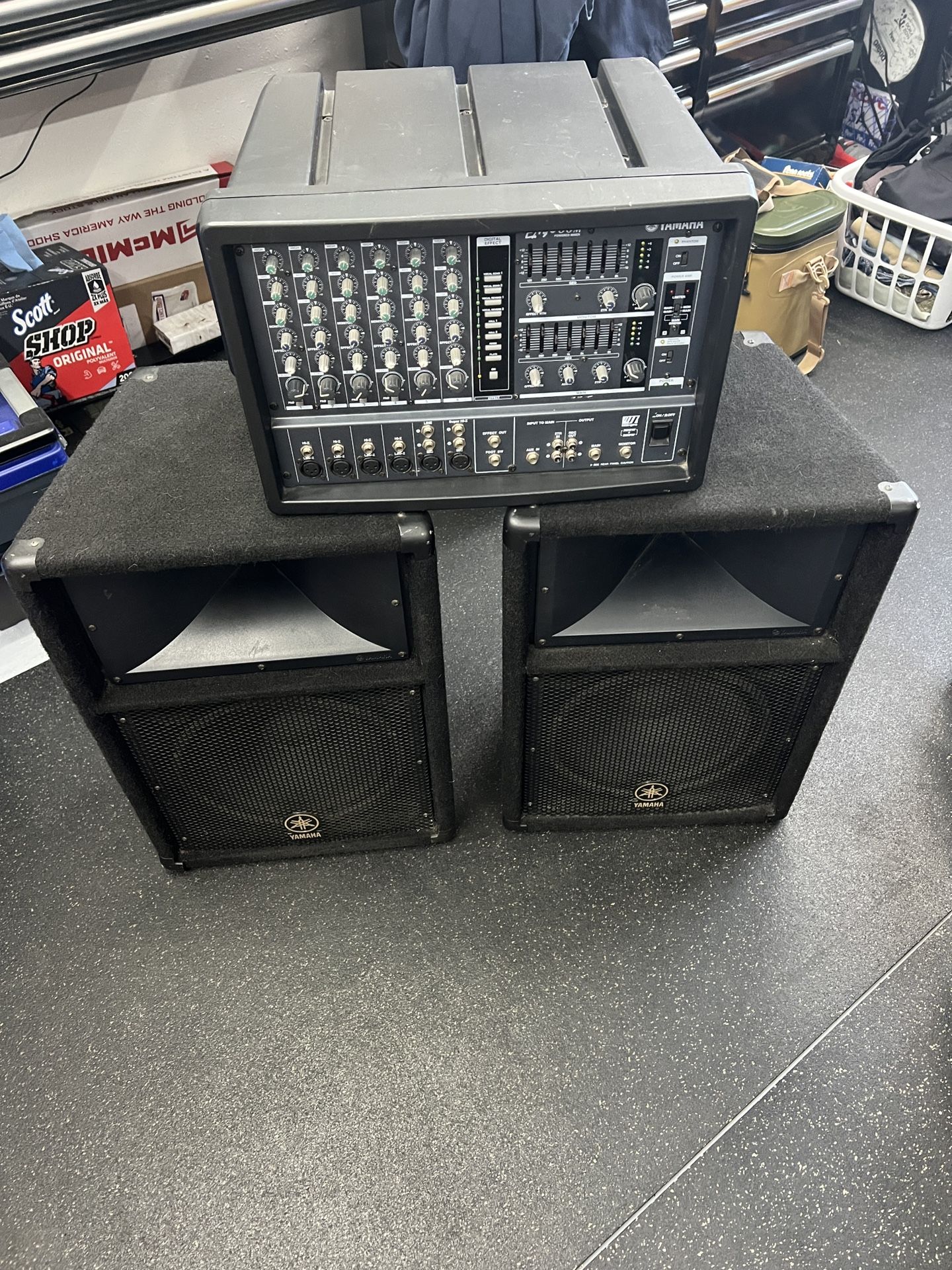 Yamaha Speakers And Mixer