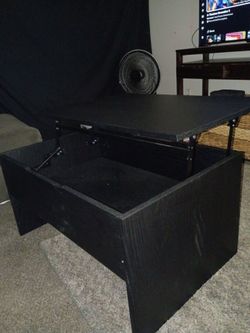 Adjustable coffee table as well as an end table