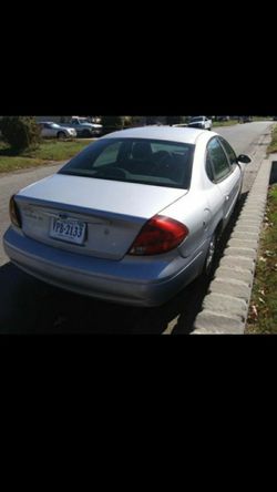 2000 Ford Taurus