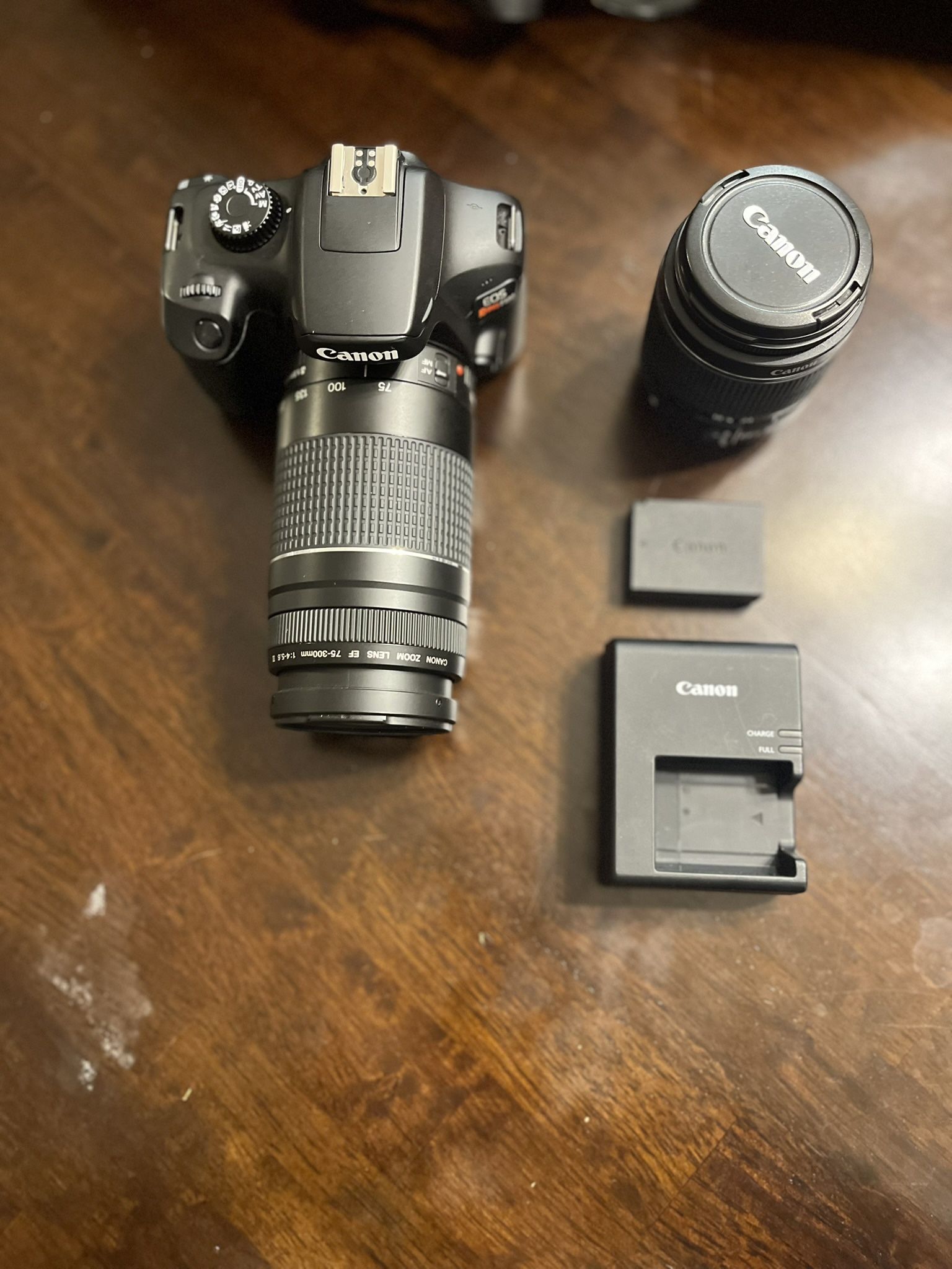 Canon EOS Rebel T100