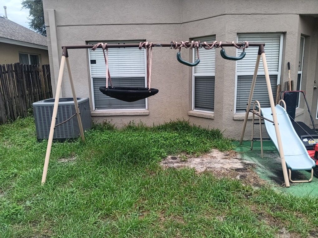 Playground Set For Free!!!!