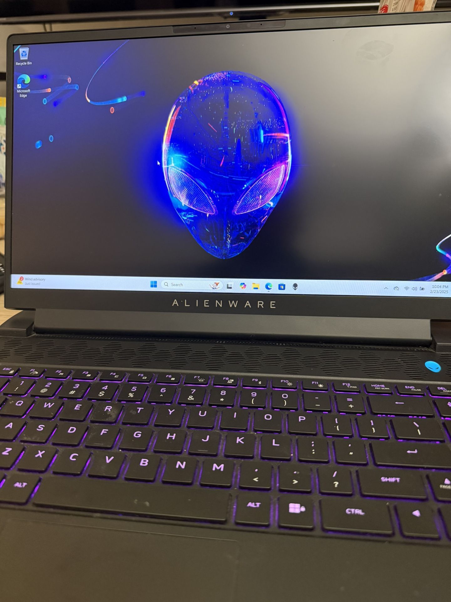 Alienware Gaming Laptop — 15.6” 2K 240Hz / Intel i7-12700H / RTX 3070 Ti / 16GB RAM / 1TB SSD