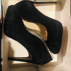 Womans Heels  Sz:8.5