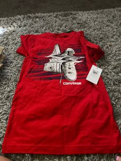 NWT converse shirt