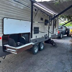 STOLEN 2017 Keystone Hideout Trailer 