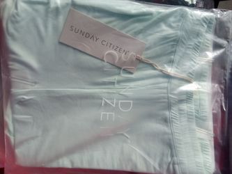 Brand new Sunday Citizen Butter Mint combo set