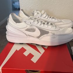 nike white running shoes 