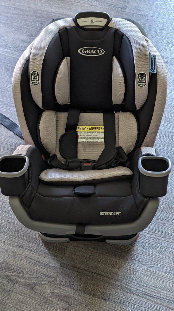 Graco Extend2fit 3 In 1 Car Seat  (OR BEST OFFER)