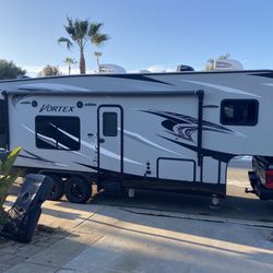 2019 Vortex 2815 Toy Hauler 