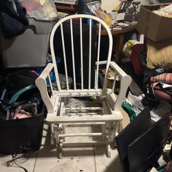 White Rockyn Chair  No Cushion 