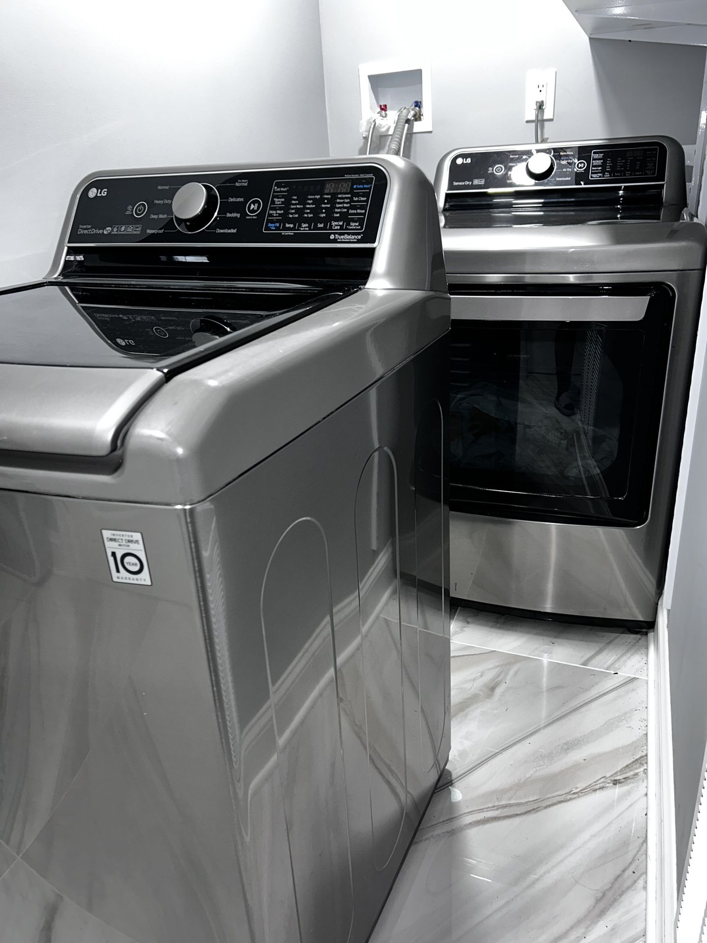 LG WASHIN MACHINE AND DRYER MACHINE